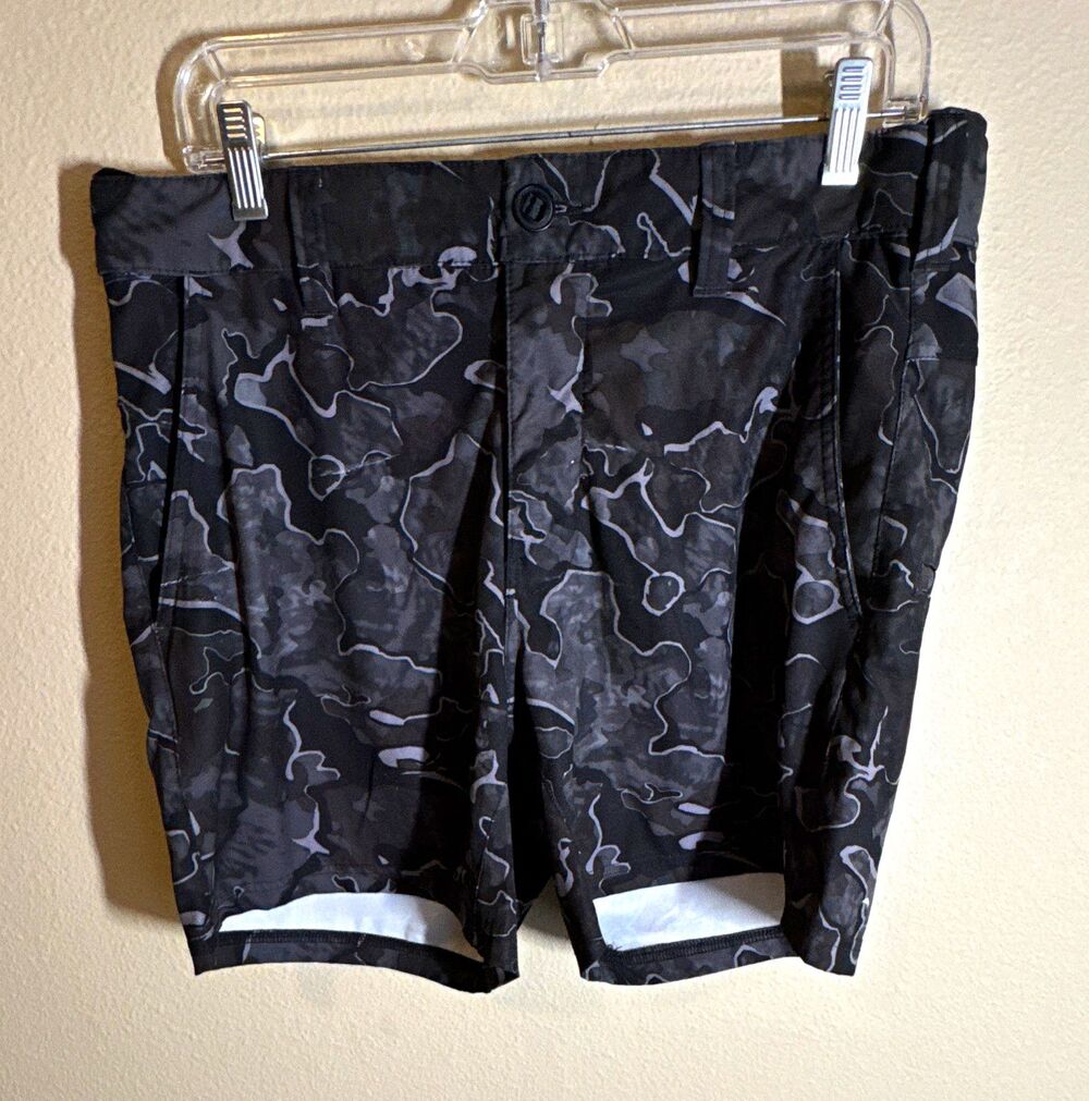 Huk Men’s Flat Front Shorts Black Gray Camo 6" Inseam Zip Logo